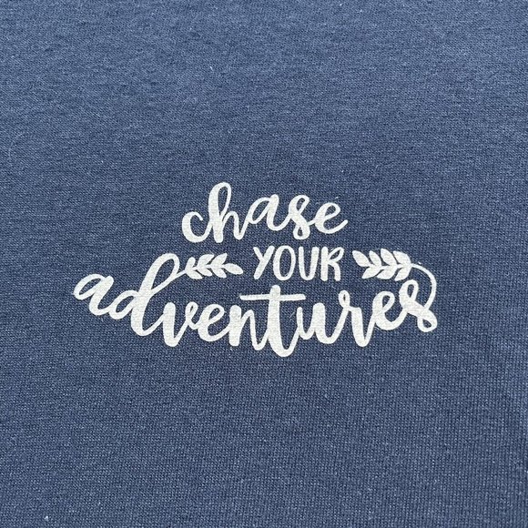 Gildan Tag Fox Running Graphic Shirt Chase Your Adventures Navy Shirt Size Small - Picture 2 of 15